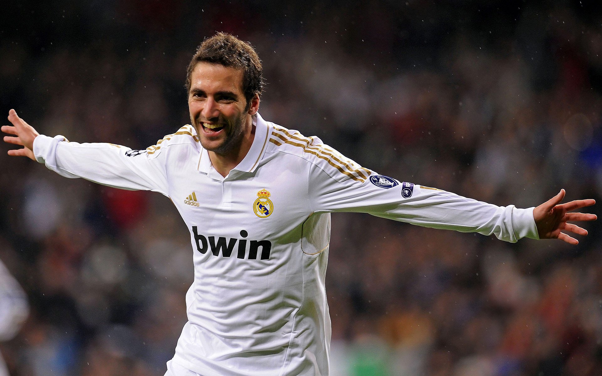 mksports体育-东亚杯中国青年队战平 球迷积极支持，东亚杯扩军